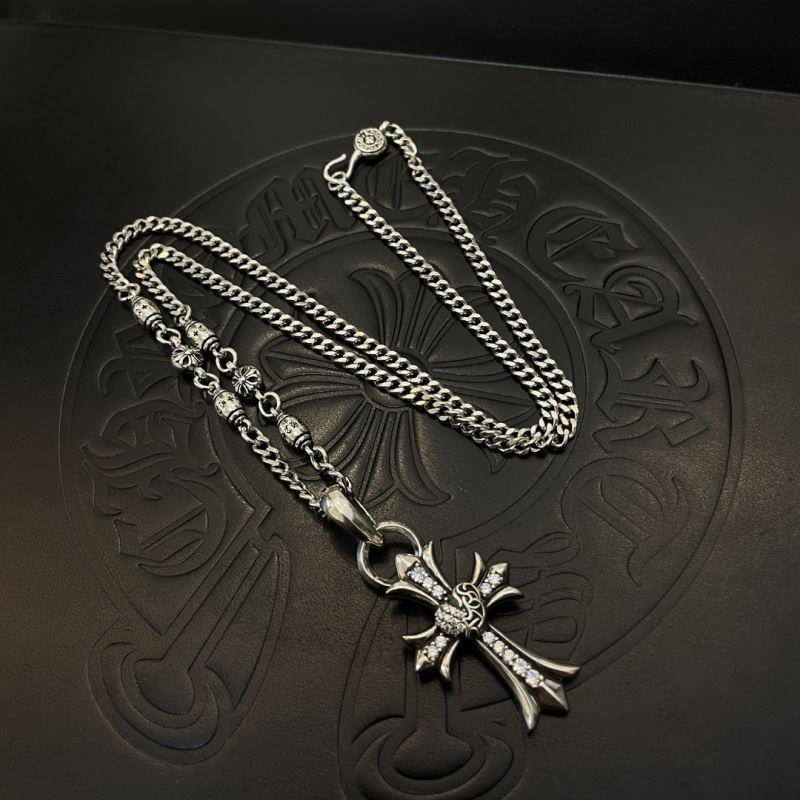 Ch*0me He**ts necklaces